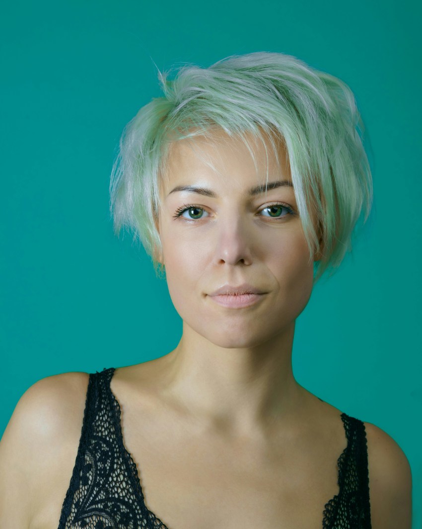 6 Signs You’re More Likely To Settle For A Love That Doesn’t Fulfill You